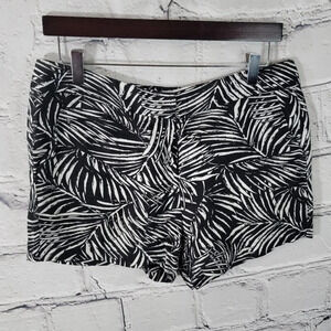 Darjoni Women's Shorts Sz 8 Black White Tropical Print Linen Blend Summer Cruise